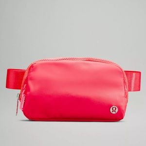 Lululemon EBB - Pale Raspberry